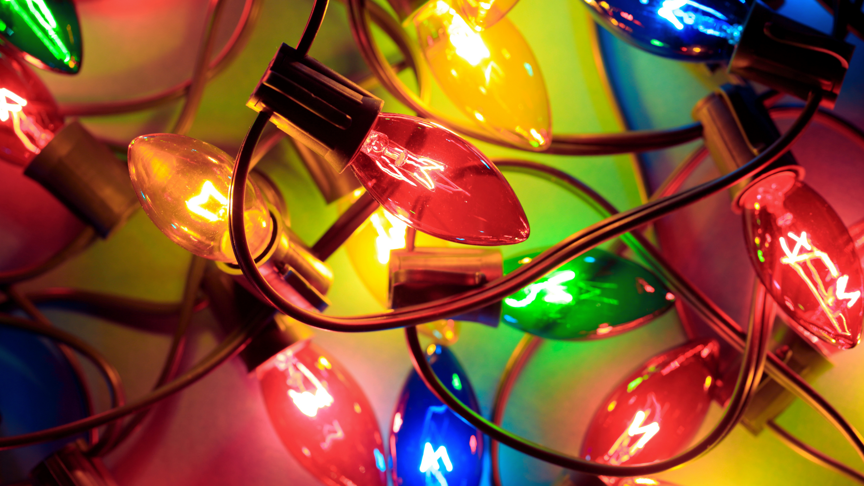 The Significance of Putting Up Christmas Lights