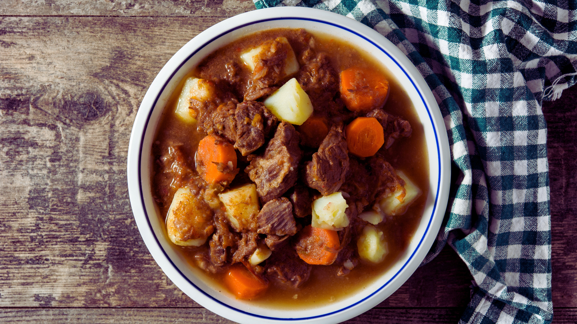 The Ultimate Guide to Christmas Stews: Heartwarming Recipes for the Holidays